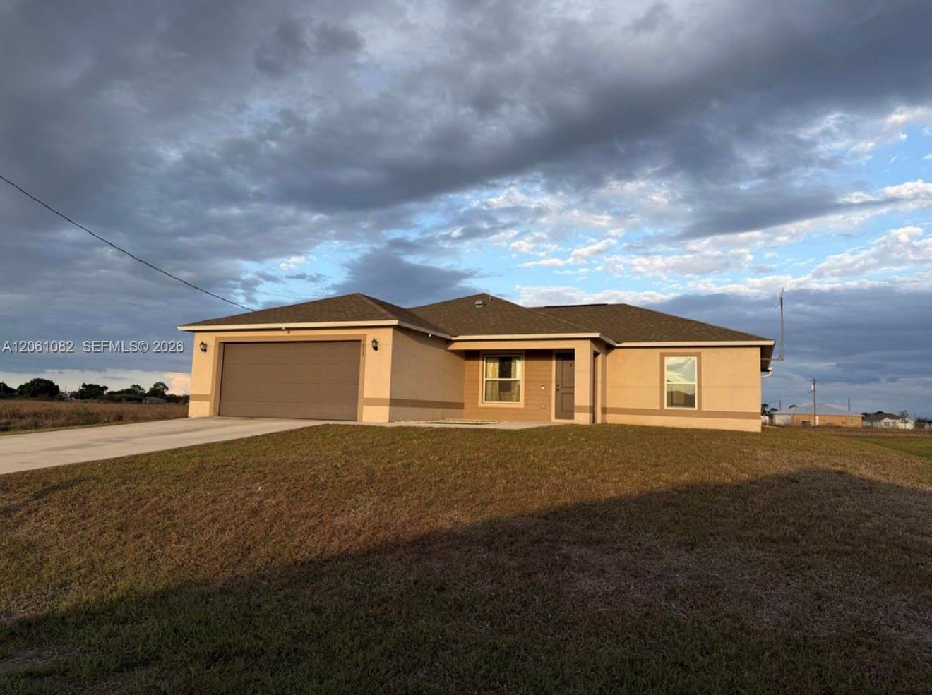 7033 Waldo Circle Property Photo 4