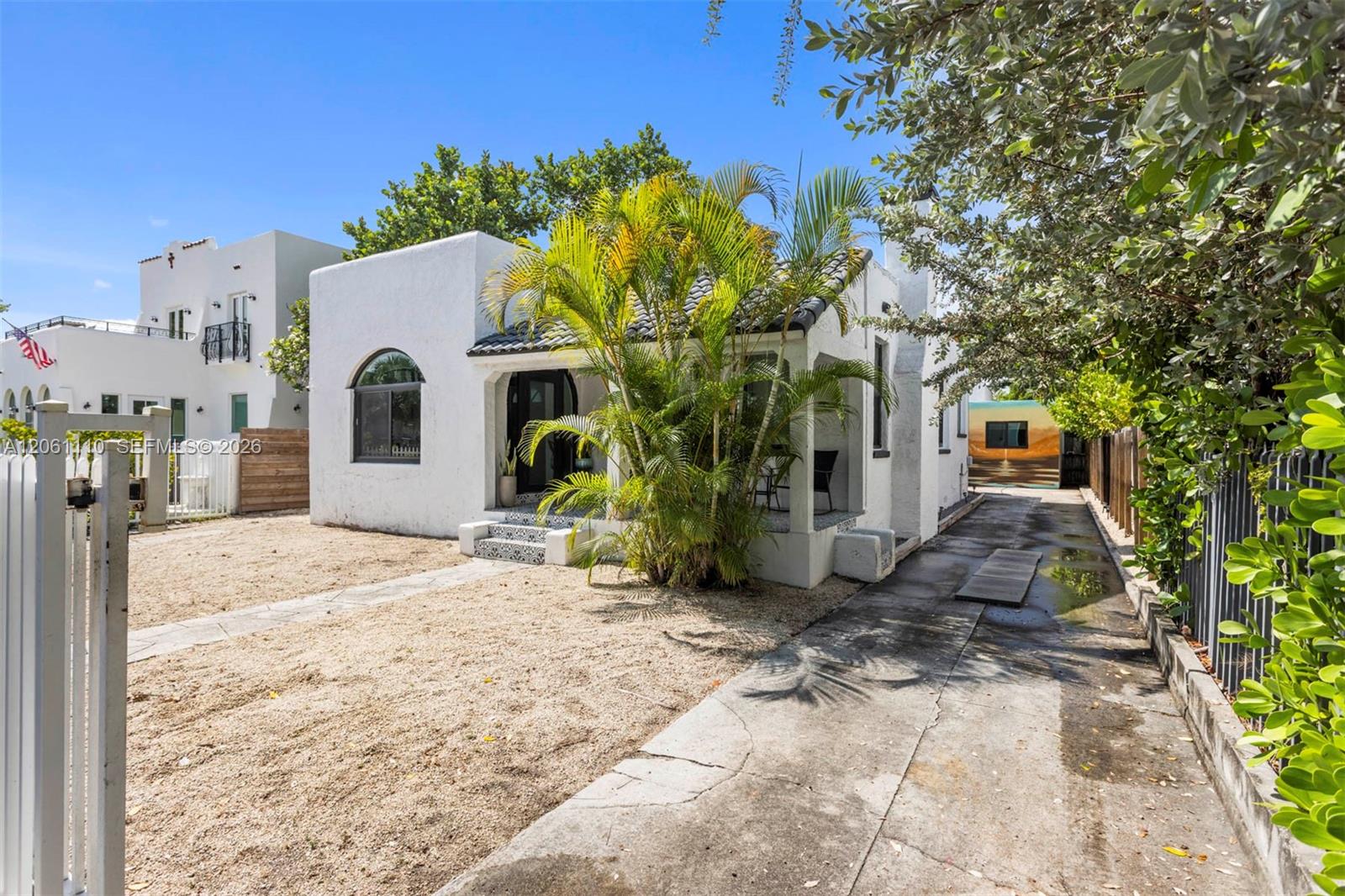 1644 Sw 9th Street Property Photo 1