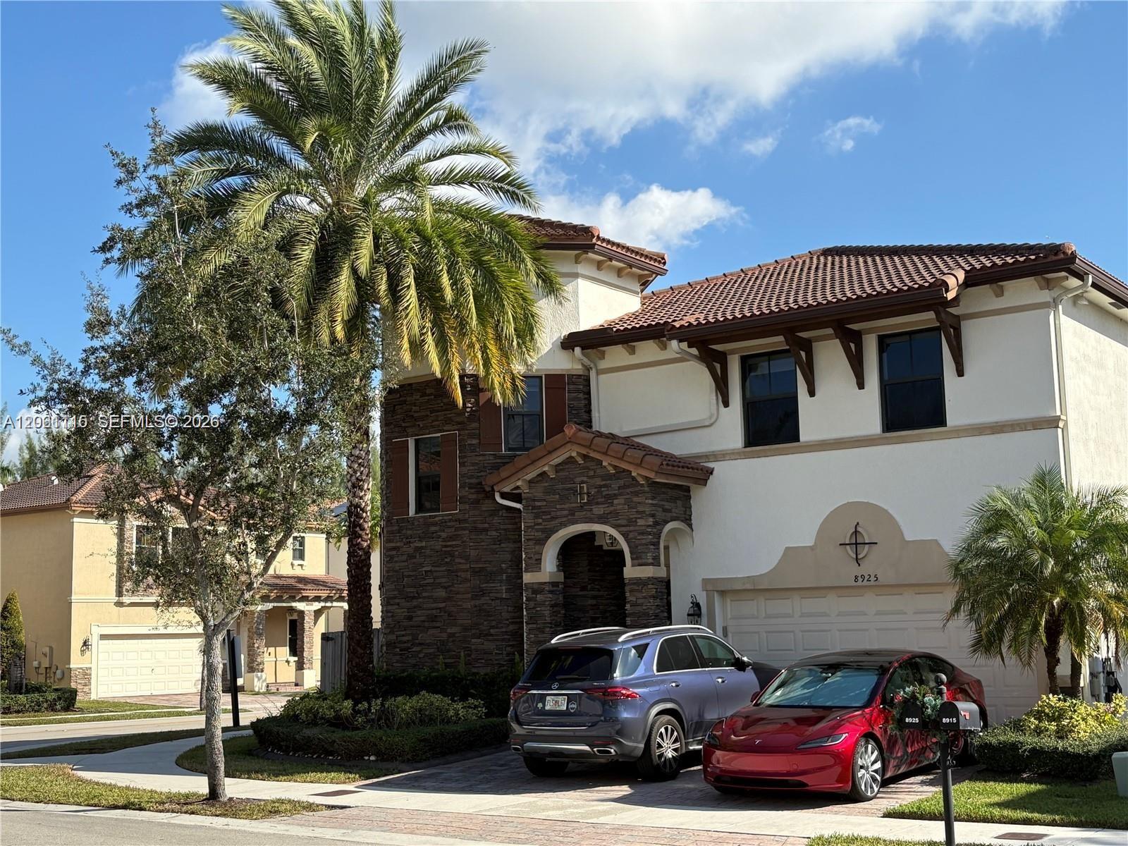 8925 Nw 99th Court Property Photo 1