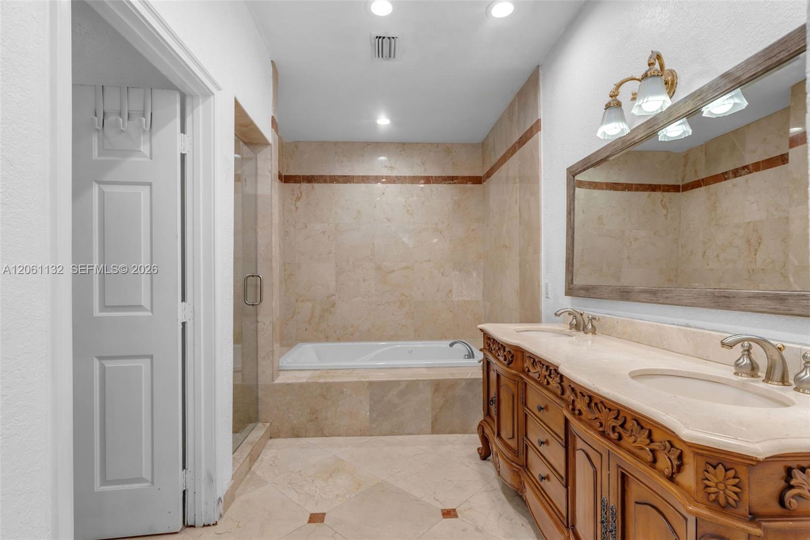 9735 Sw 64th Street Property Photo 30