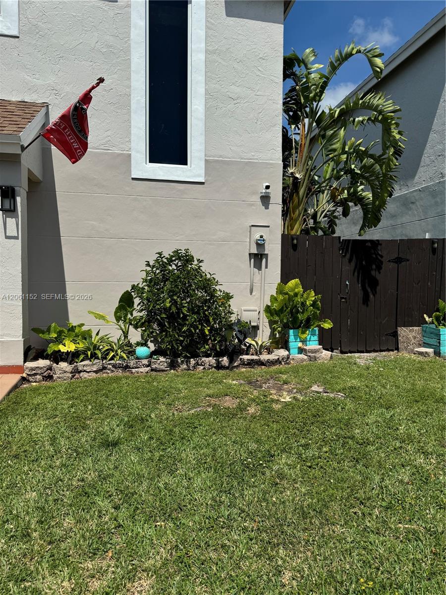 A12061152 Property Photo 2