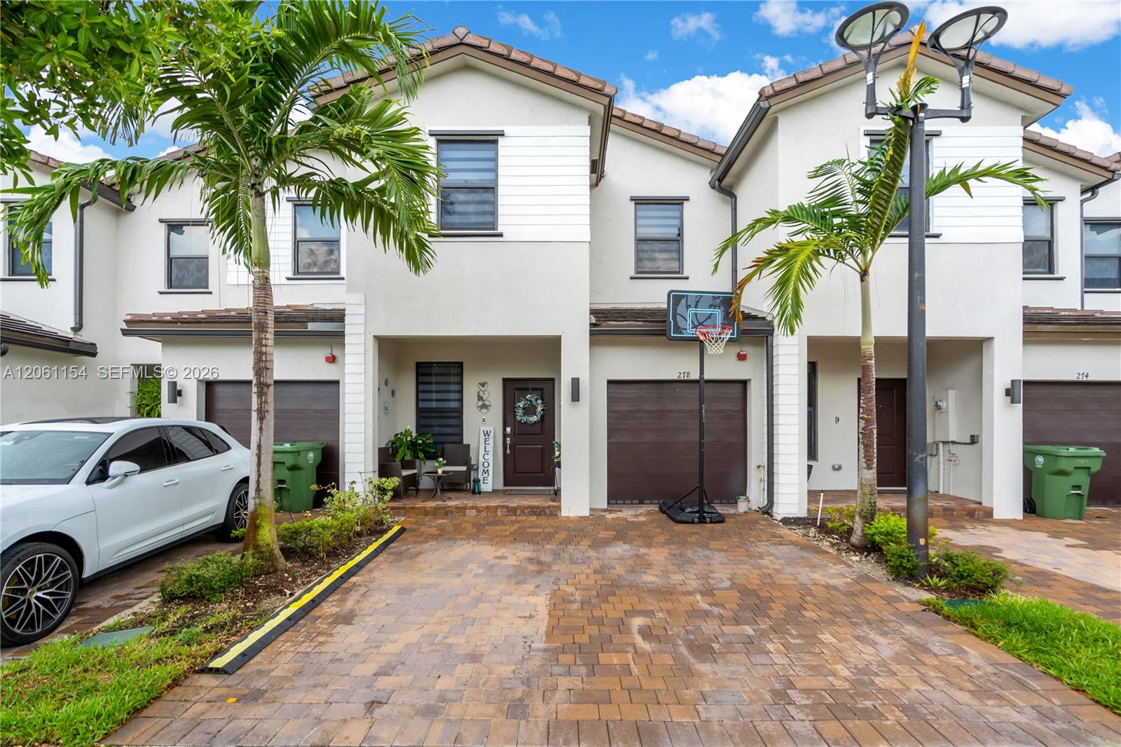 278 Sw 159th Place Property Photo 1