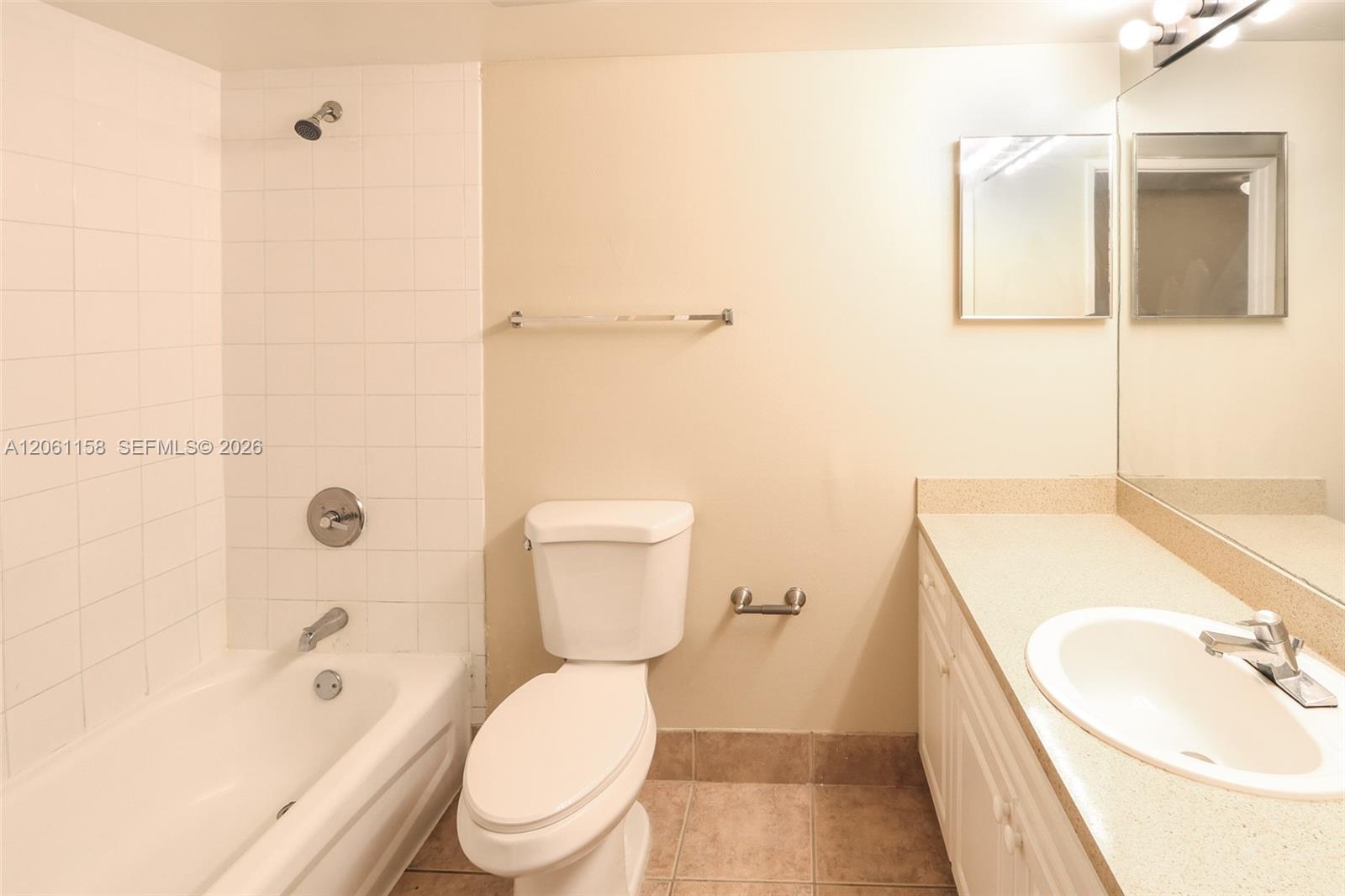 520 Se 5th Avenue 1603 Property Photo 39