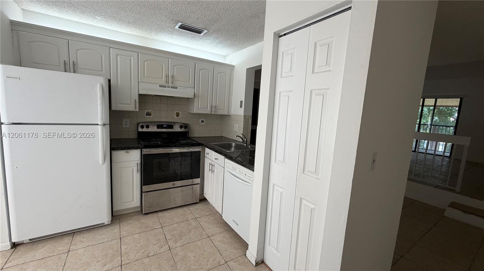 2550 Riverside Drive 223 Property Photo 2