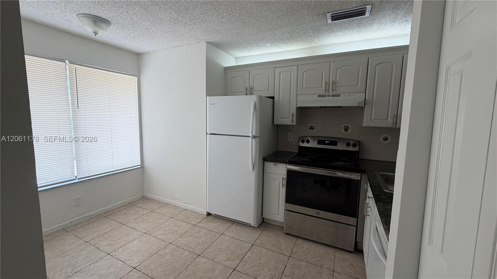 2550 Riverside Drive 223 Property Photo 3