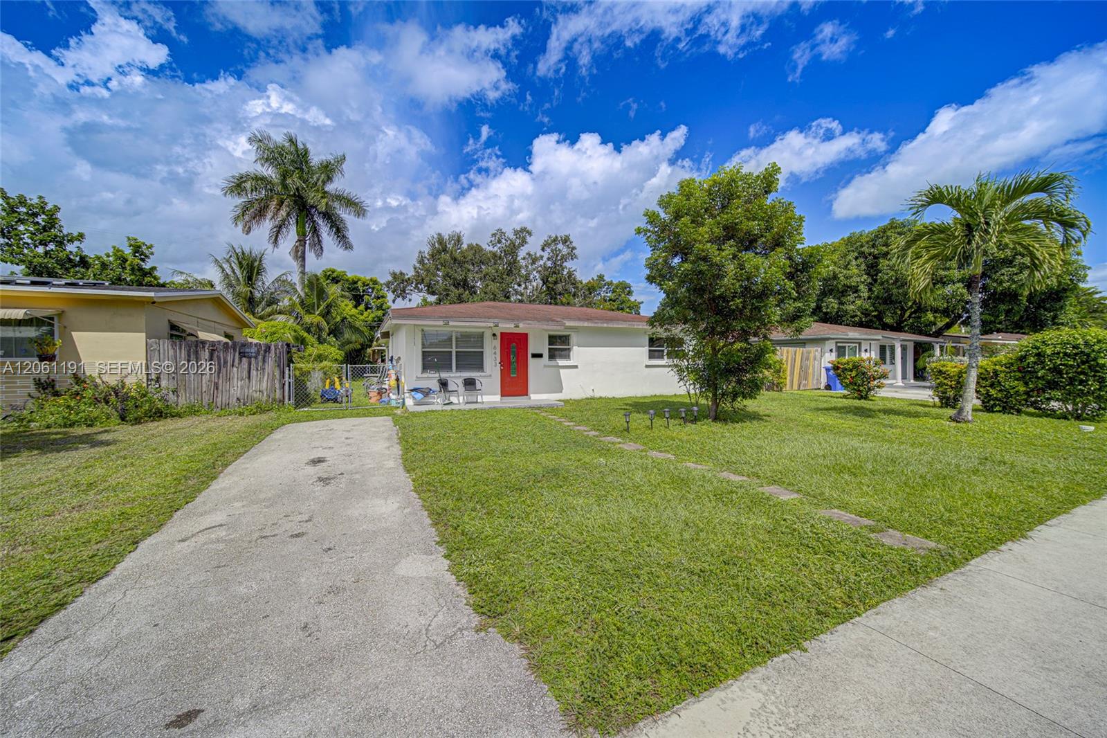 6433 SW 25th Street 6433 Property Photo 1