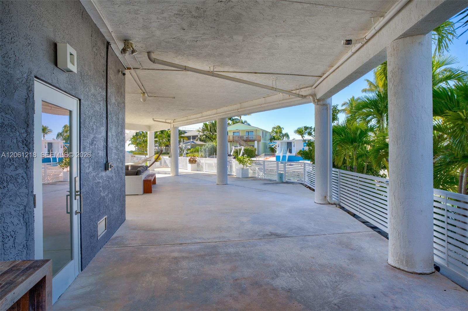 A12061218 Property Photo 50