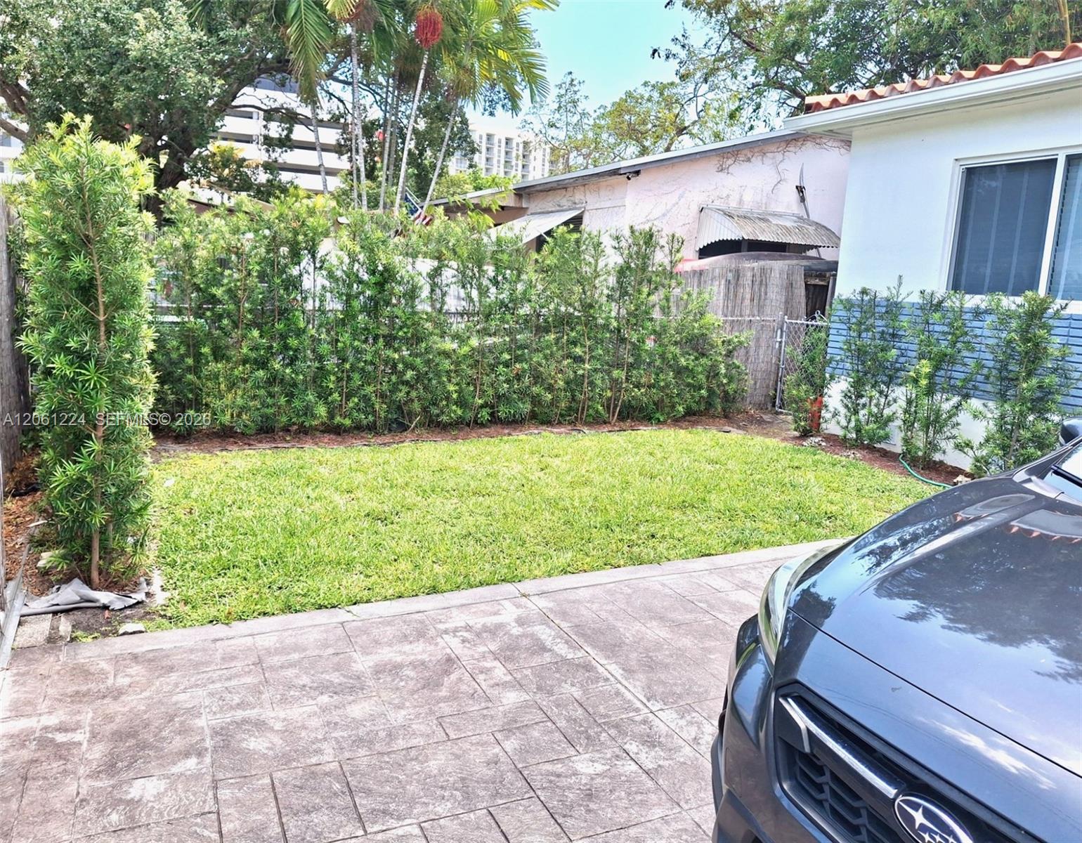 A12061224 Property Photo 26