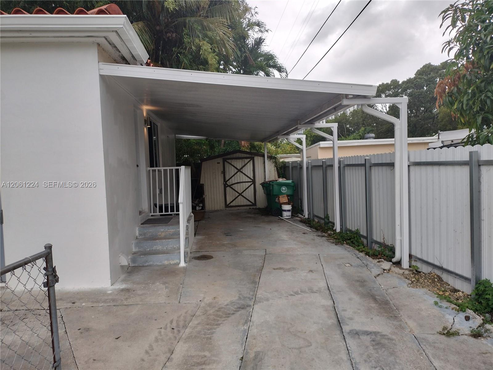 A12061224 Property Photo 29