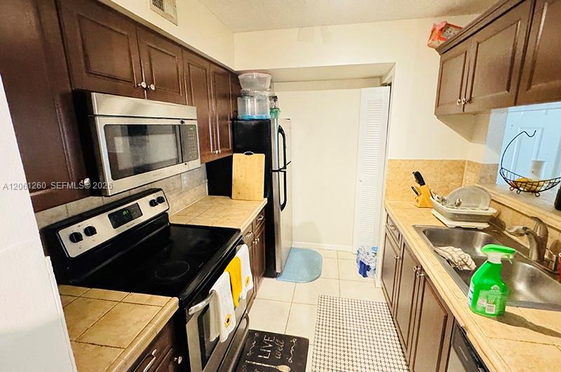 1727 Village Boulevard 108 Property Photo 5