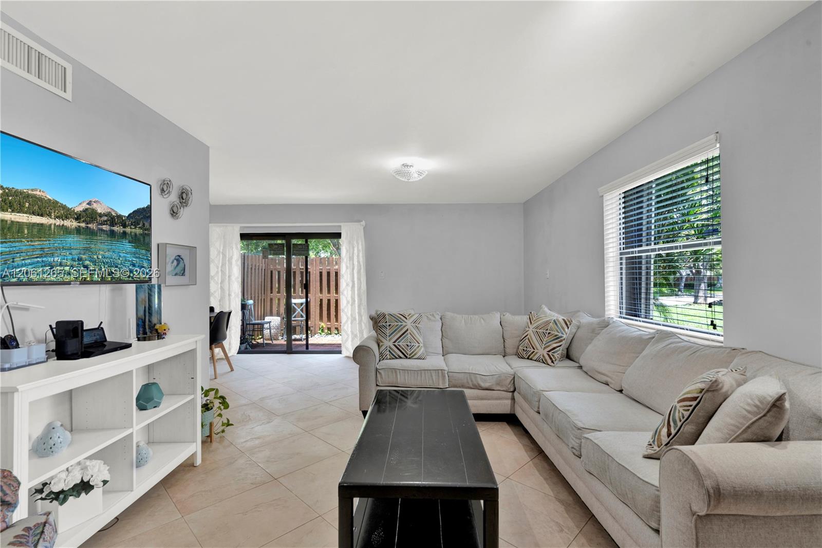 11490 Sw 109th Road 30f Property Photo 4