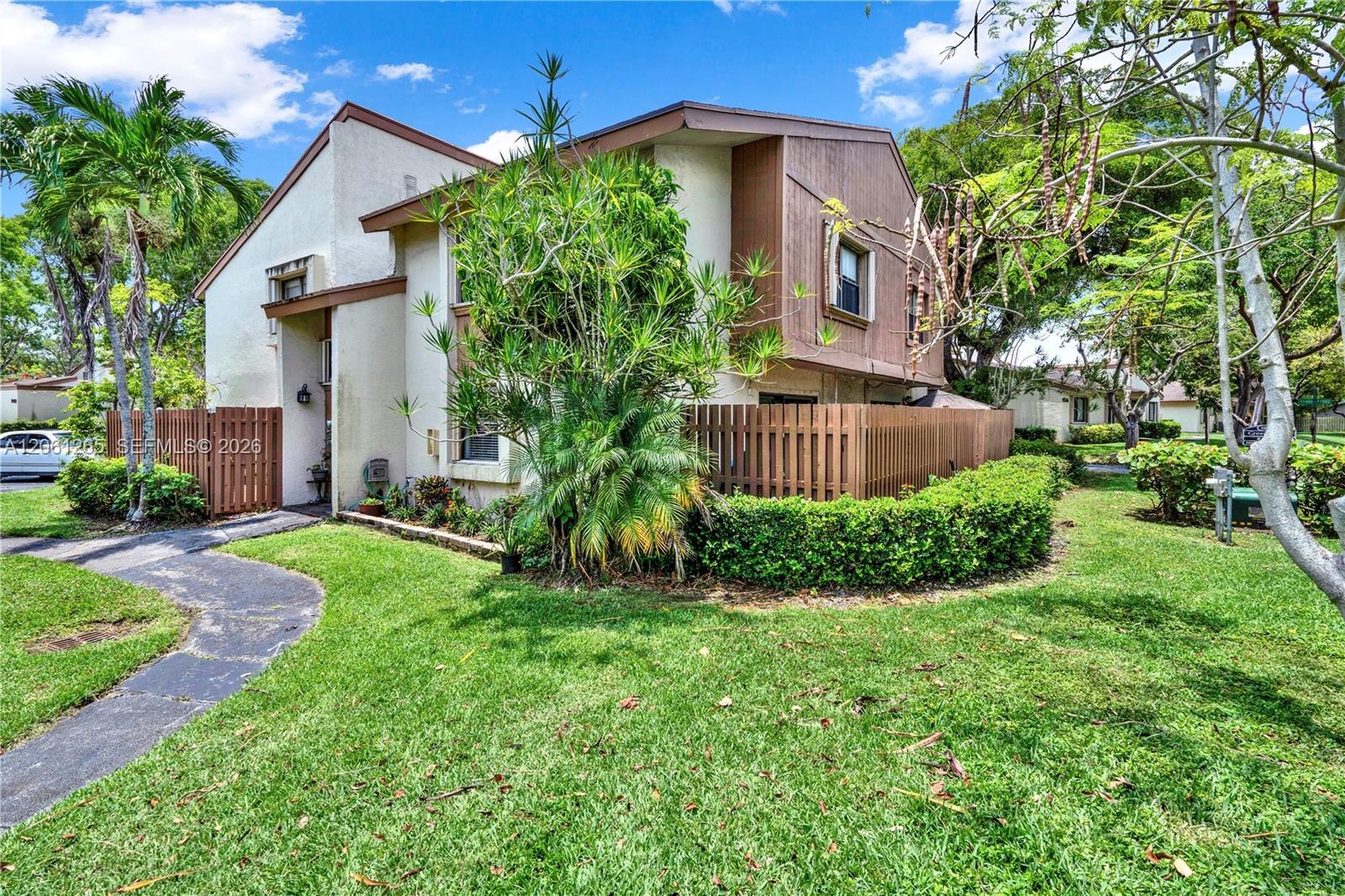 11490 Sw 109th Road 30f Property Photo 27