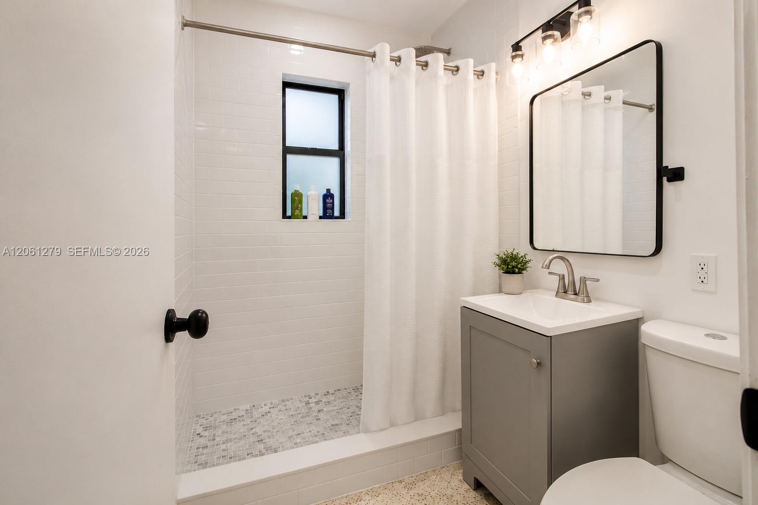 2247 Sw 9th Street Property Photo 4
