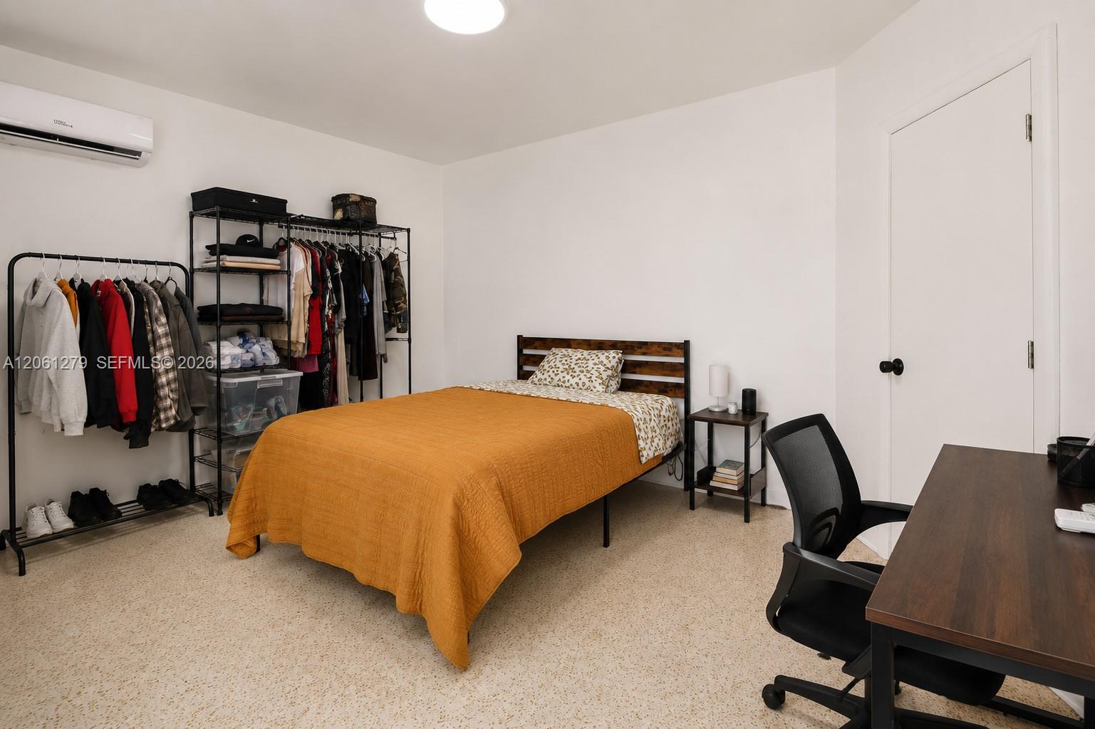 2247 Sw 9th Street Property Photo 5