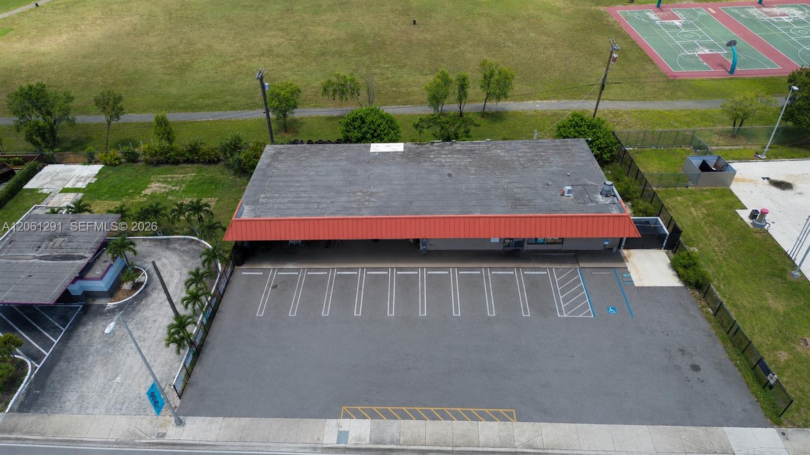 A12061291 Property Photo 2