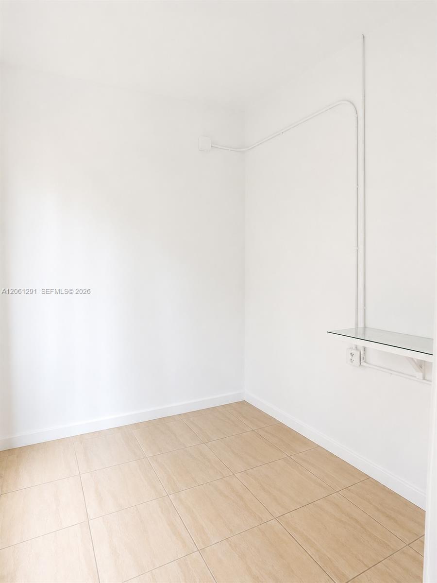 A12061291 Property Photo 9