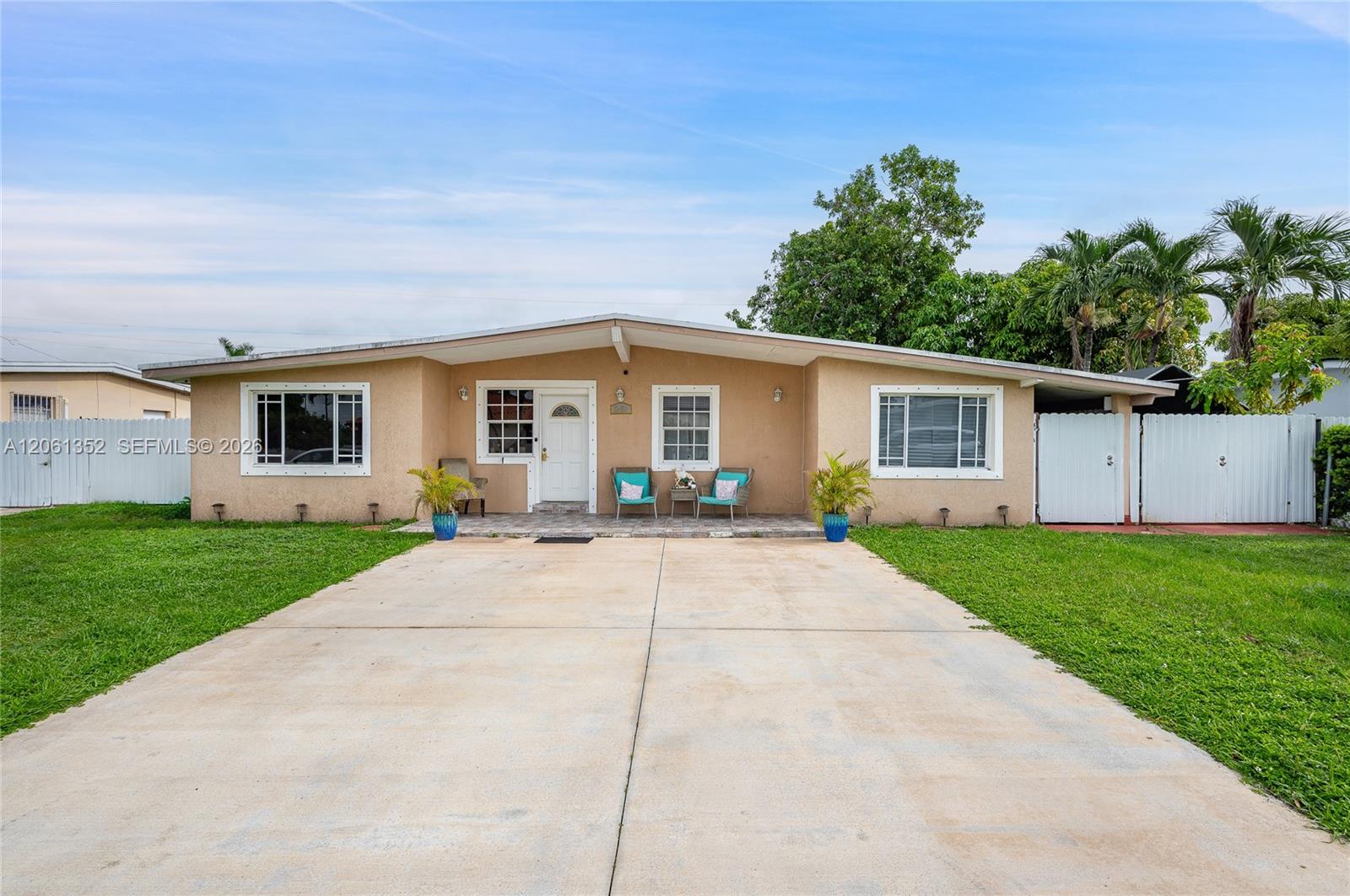 11451 Sw 43rd Street Property Photo 1