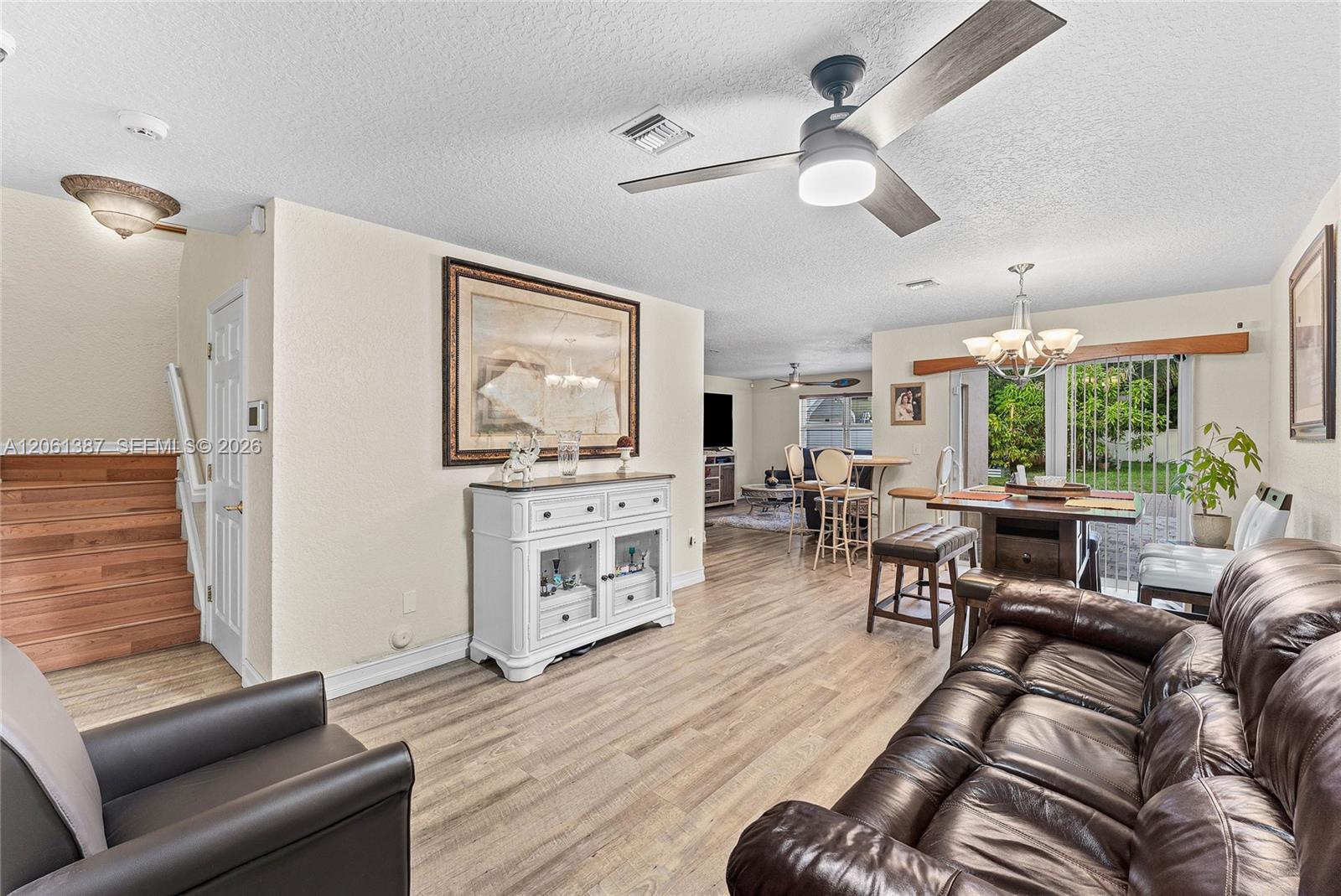 4044 Eastridge Circle Property Photo 8