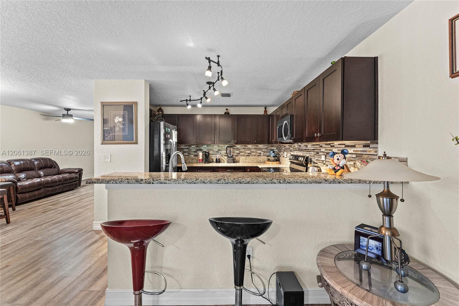 4044 Eastridge Circle Property Photo 11