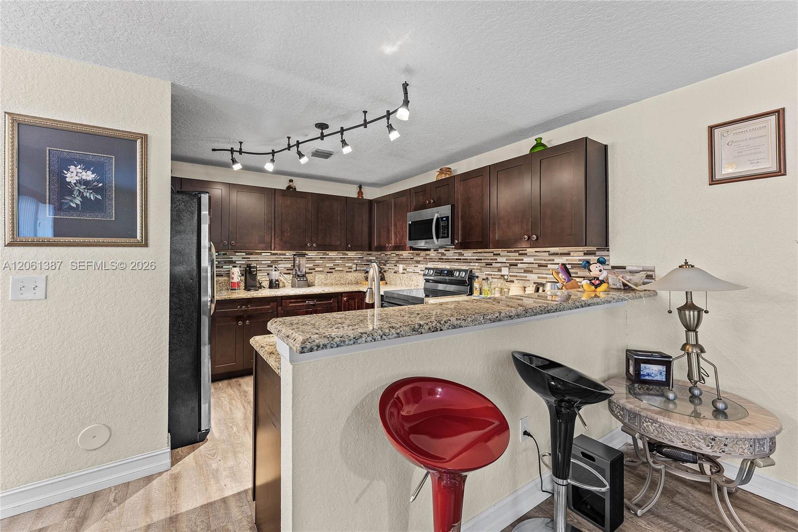 4044 Eastridge Circle Property Photo 12
