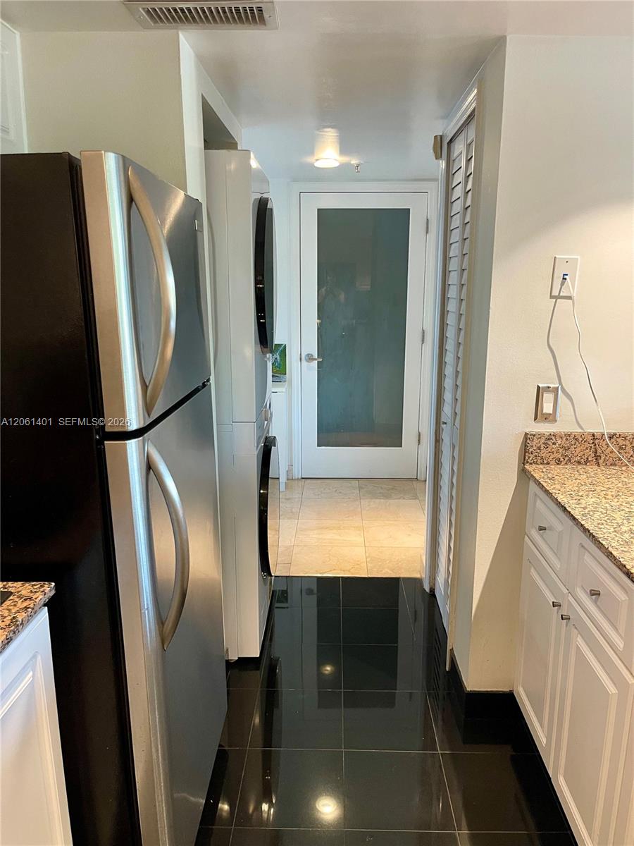 7800 Collins Avenue 309 Property Photo 20