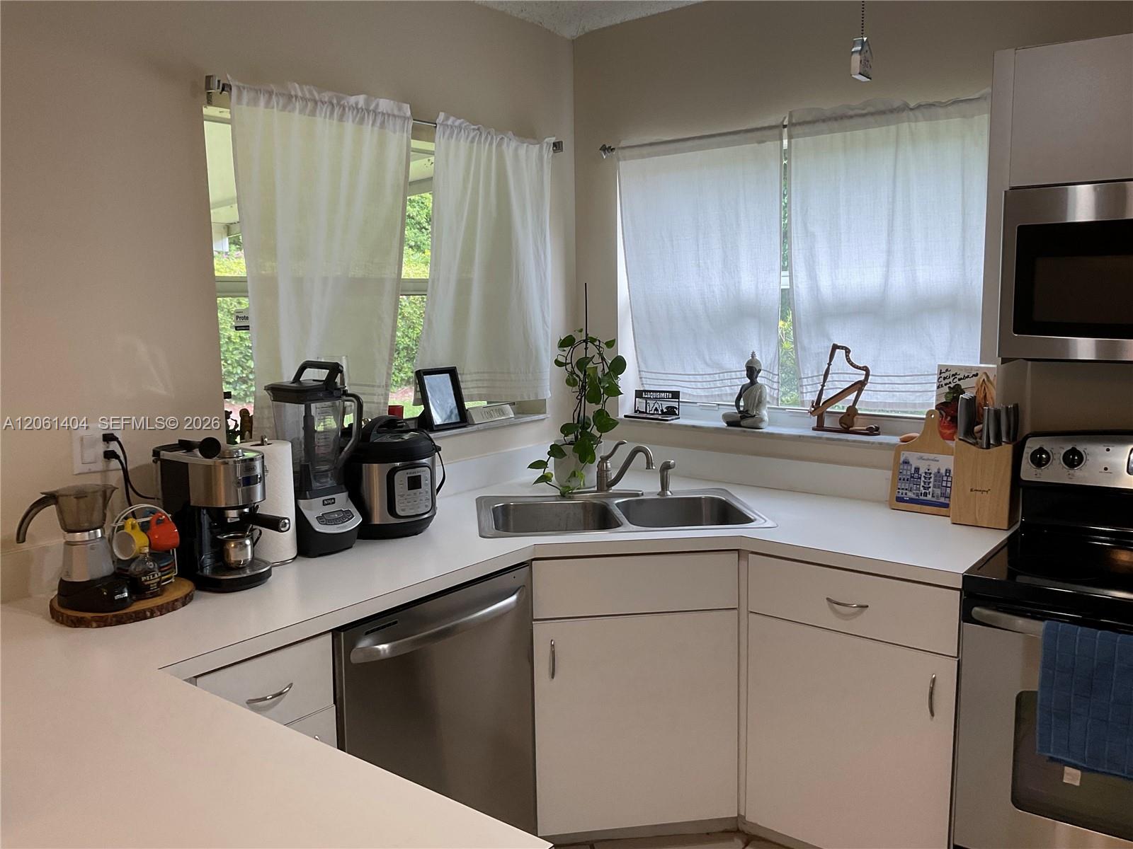 2015 Se 5th Place 2015 Property Photo 25