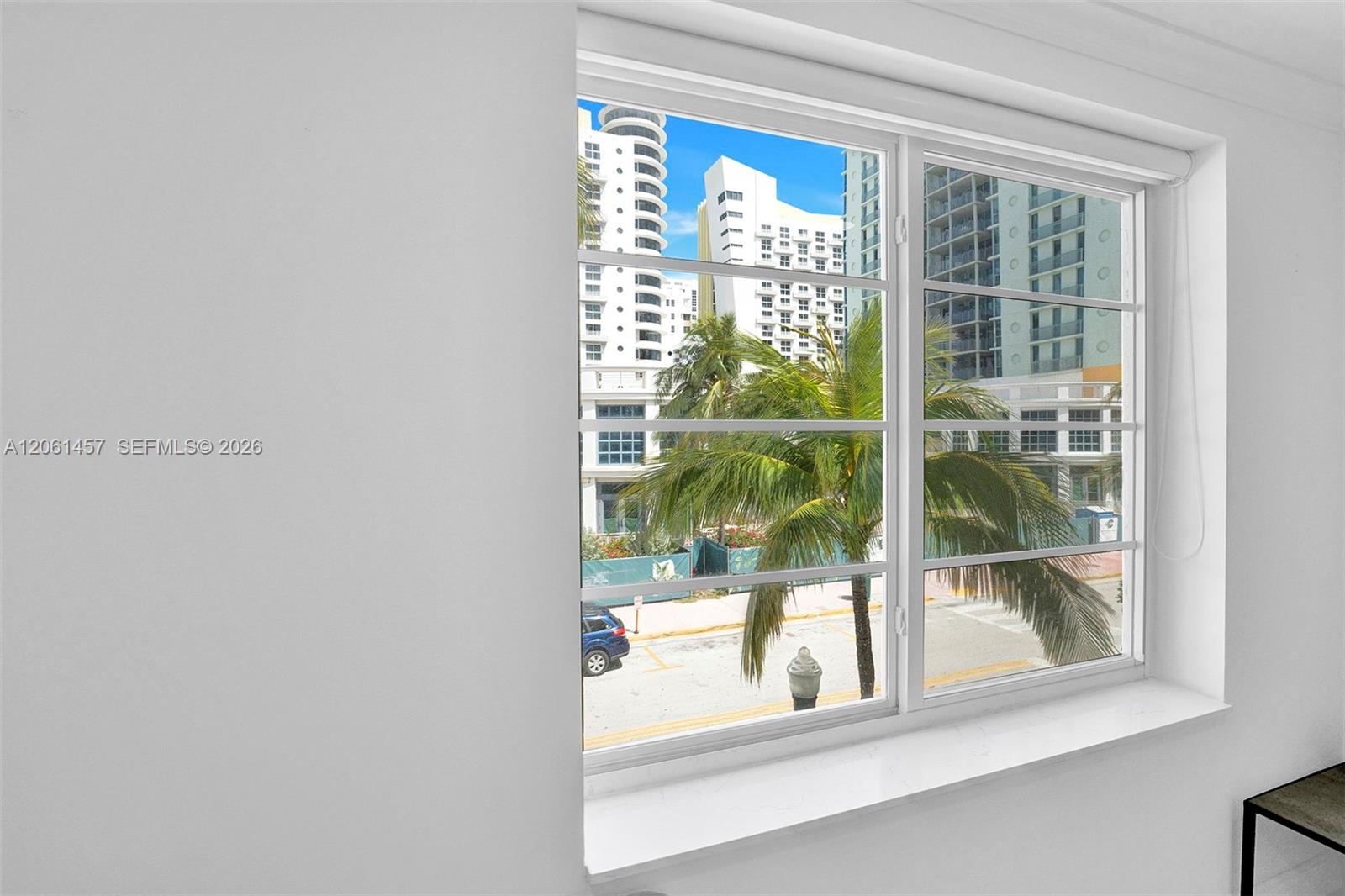 1460 Ocean Drive 305 Property Photo 11