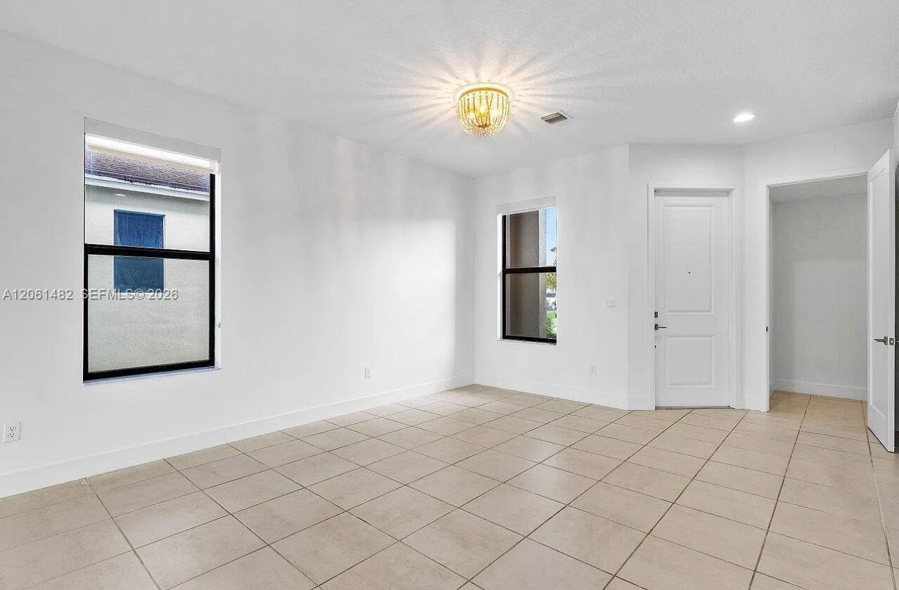 5485 Starfish Road Property Photo 8