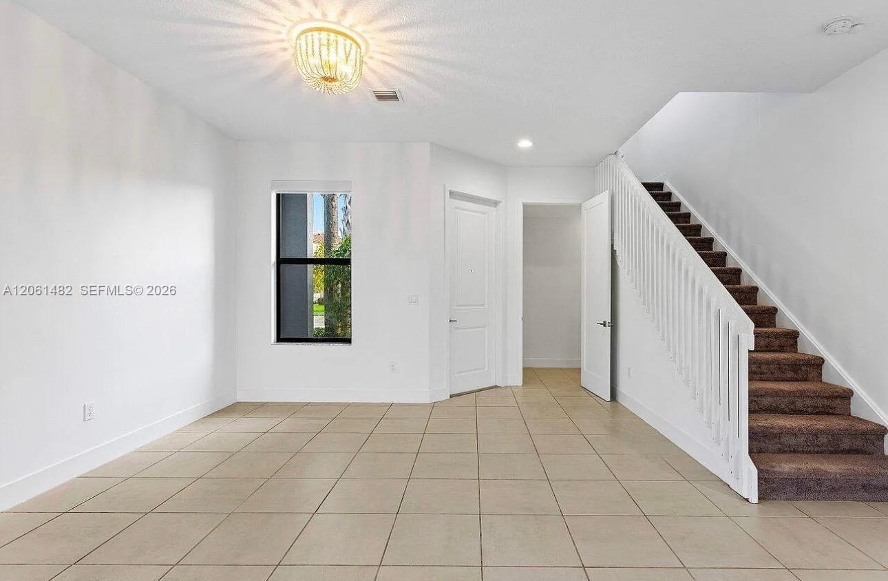 5485 Starfish Road Property Photo 9