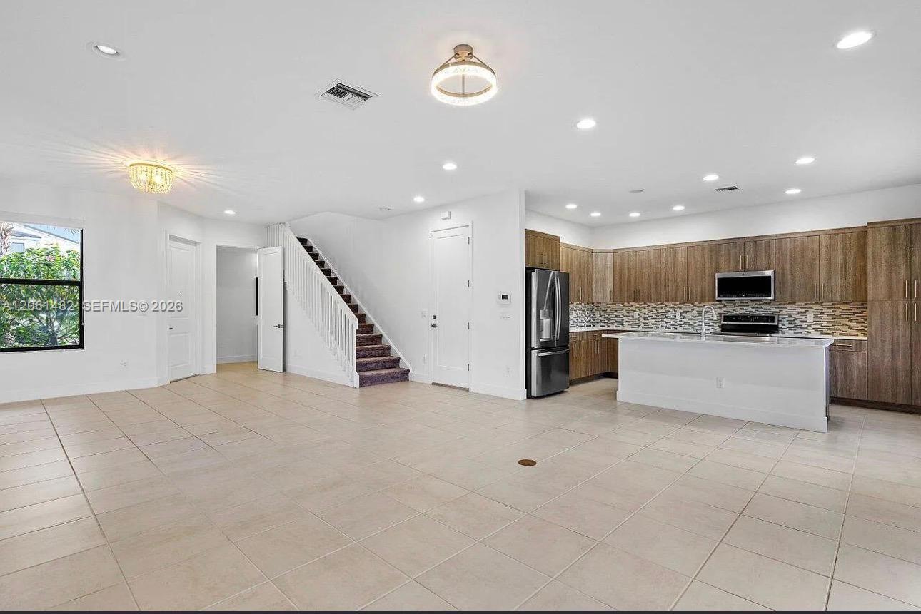 5485 Starfish Road Property Photo 13