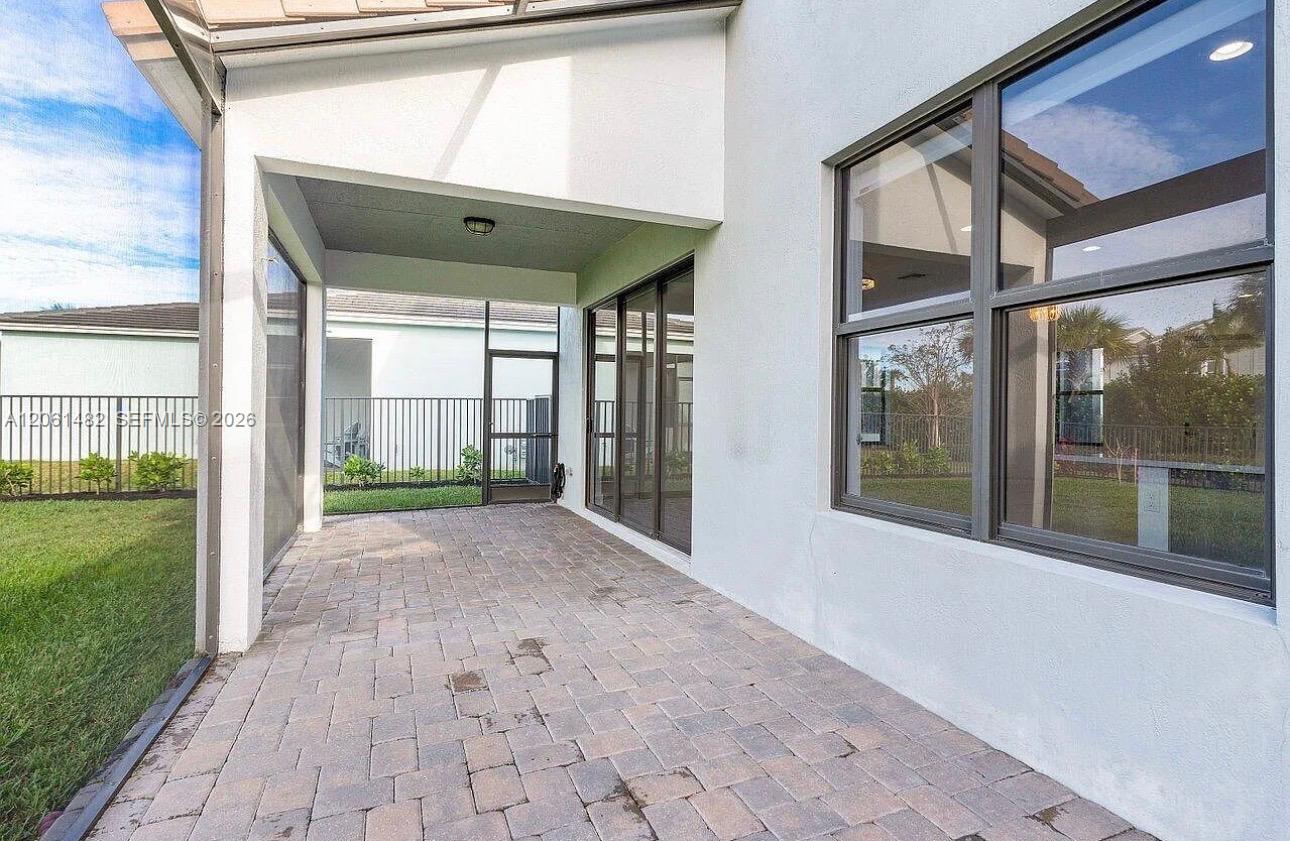5485 Starfish Road Property Photo 32