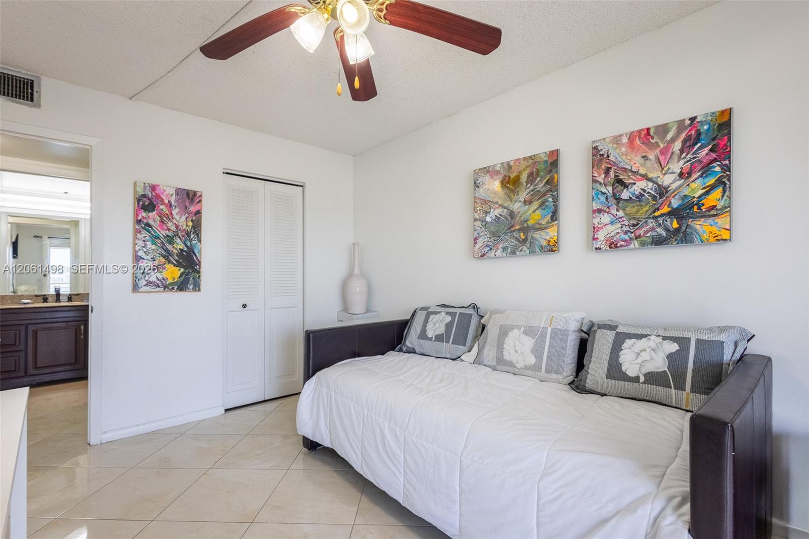 3049 Wolverton C 3049 Property Photo 13