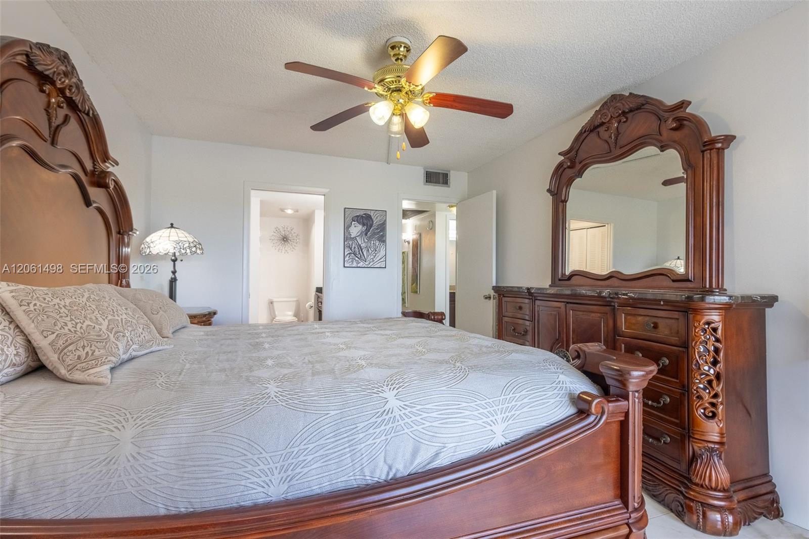 3049 Wolverton C 3049 Property Photo 18