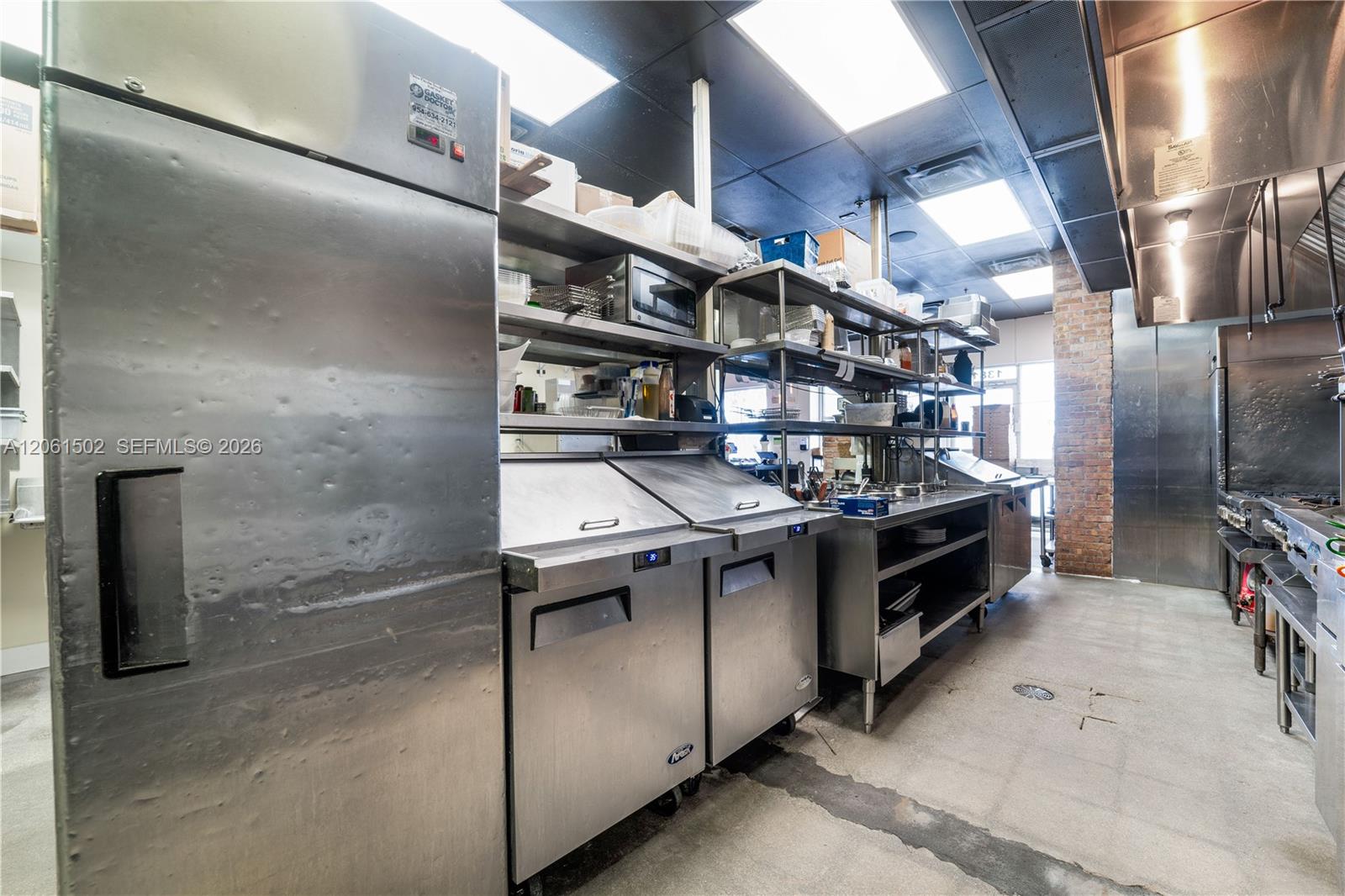 A12061502 Property Photo 15