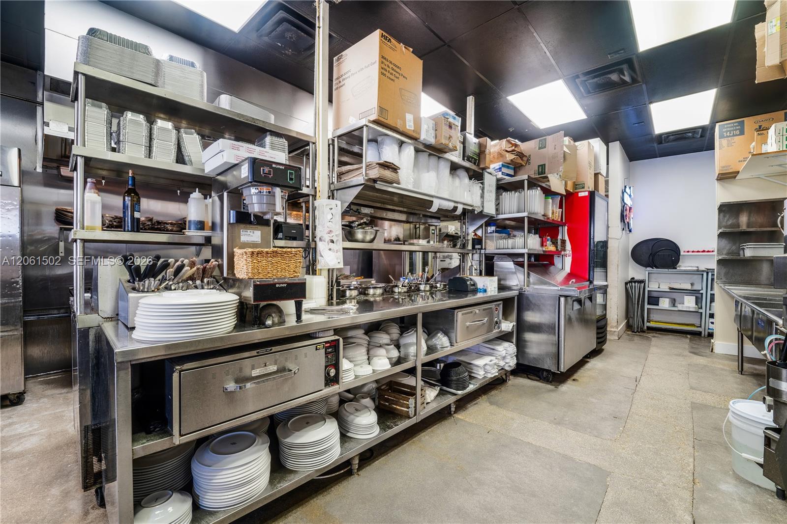 A12061502 Property Photo 24