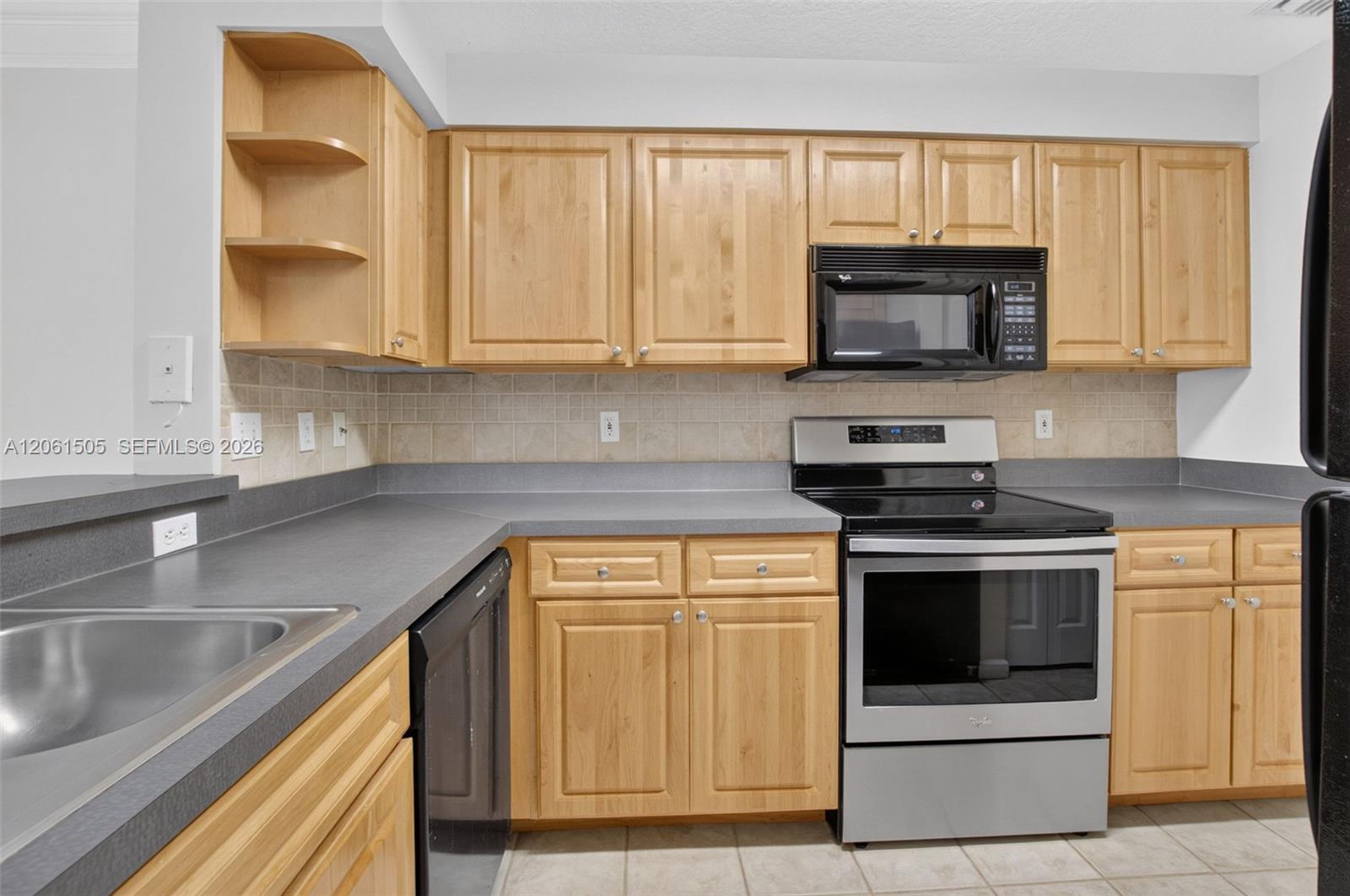 2024 Alta Meadows Lane 807 Property Photo 11