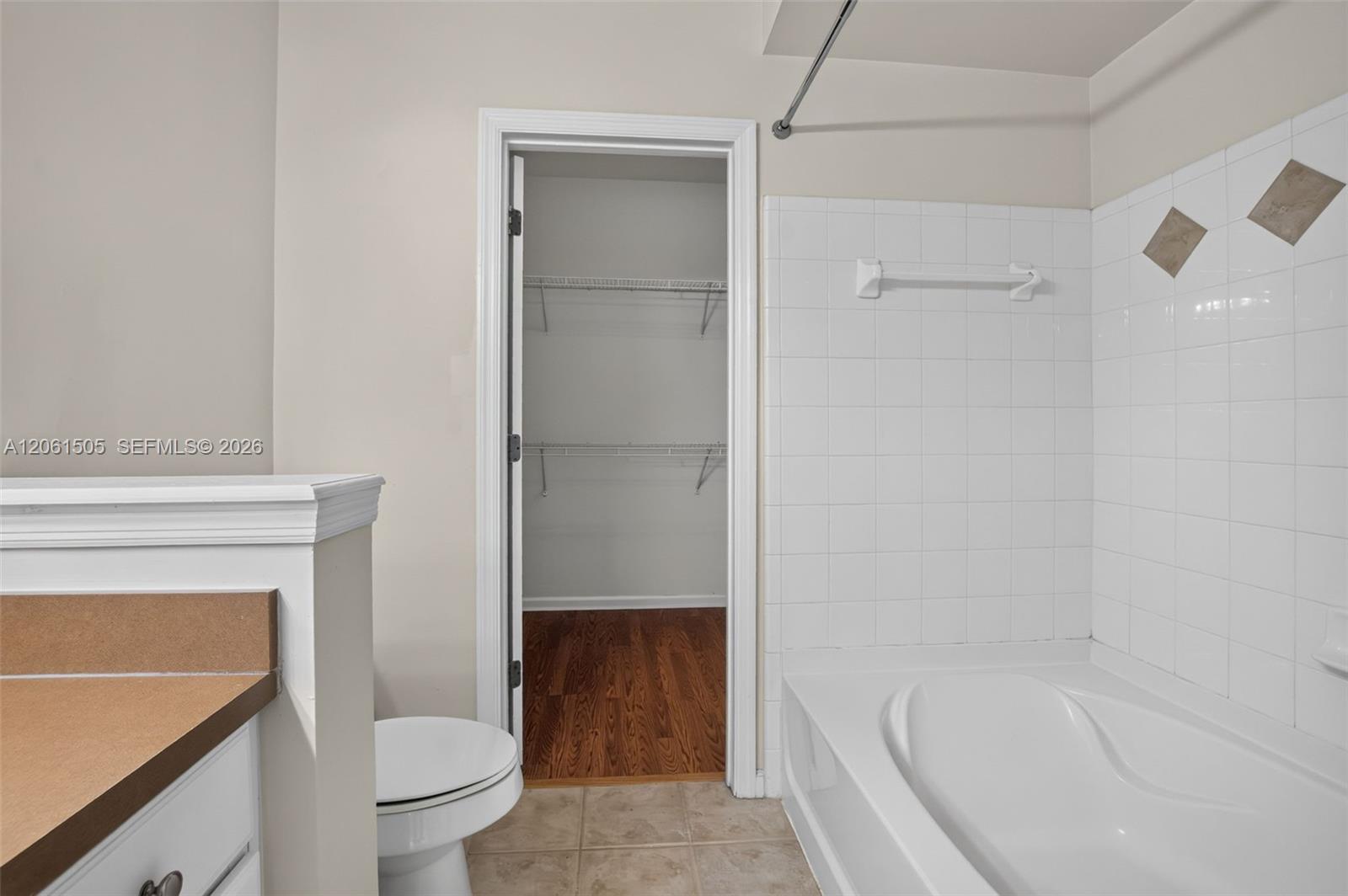 2024 Alta Meadows Lane 807 Property Photo 20