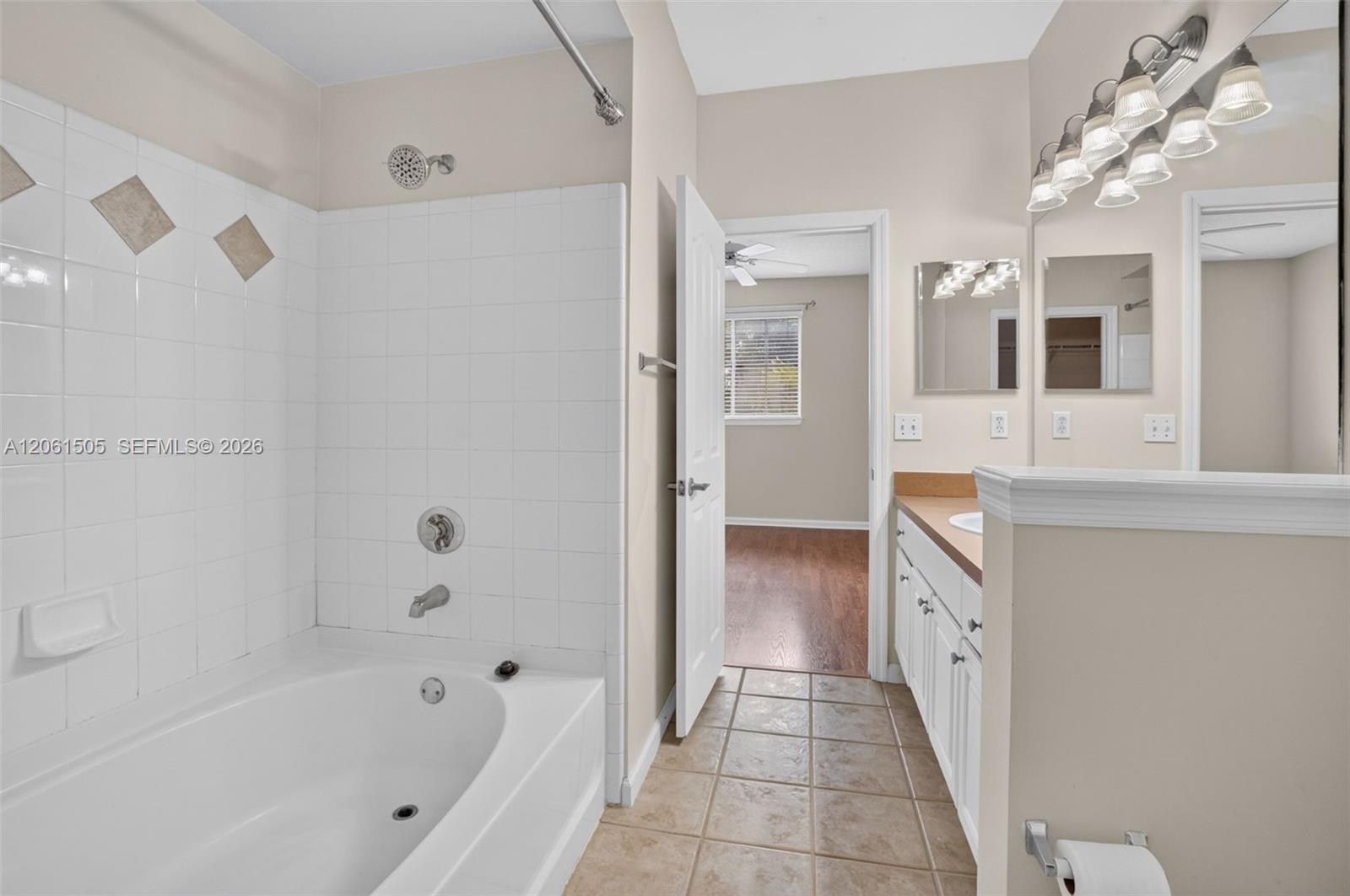 2024 Alta Meadows Lane 807 Property Photo 22