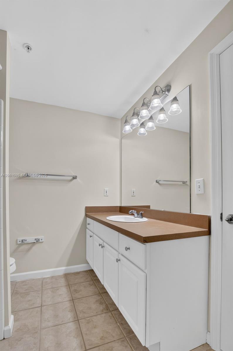 2024 Alta Meadows Lane 807 Property Photo 29