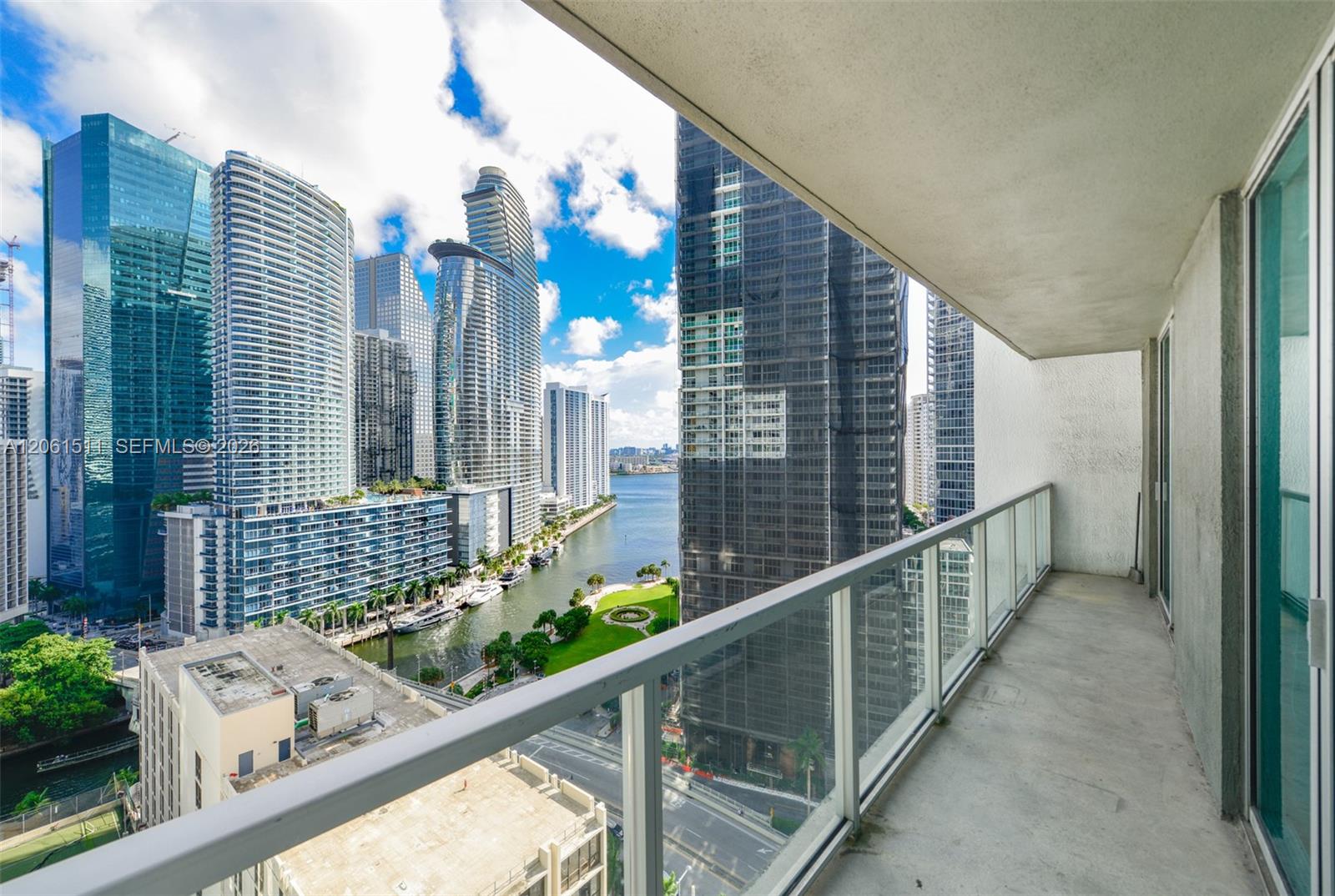 500 Brickell Avenue 2407 Property Photo 1