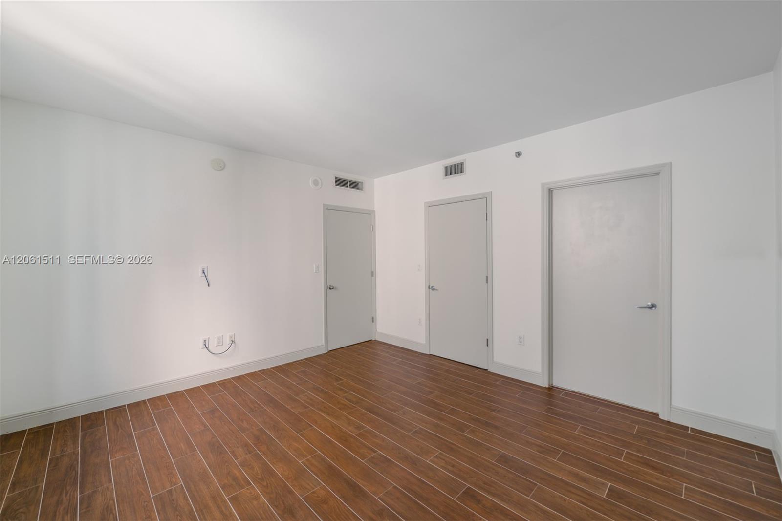 500 Brickell Avenue 2407 Property Photo 11