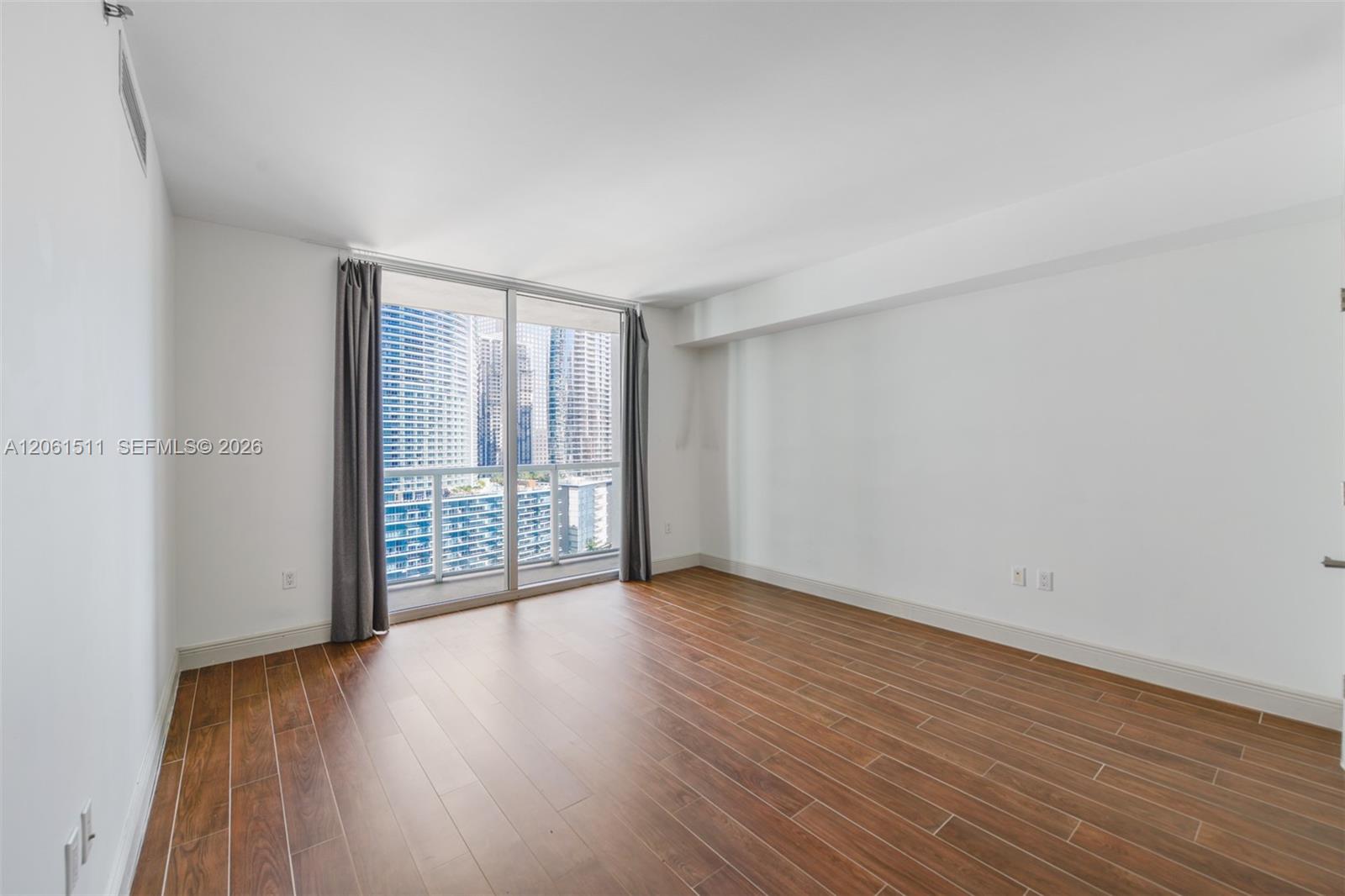 500 Brickell Avenue 2407 Property Photo 21