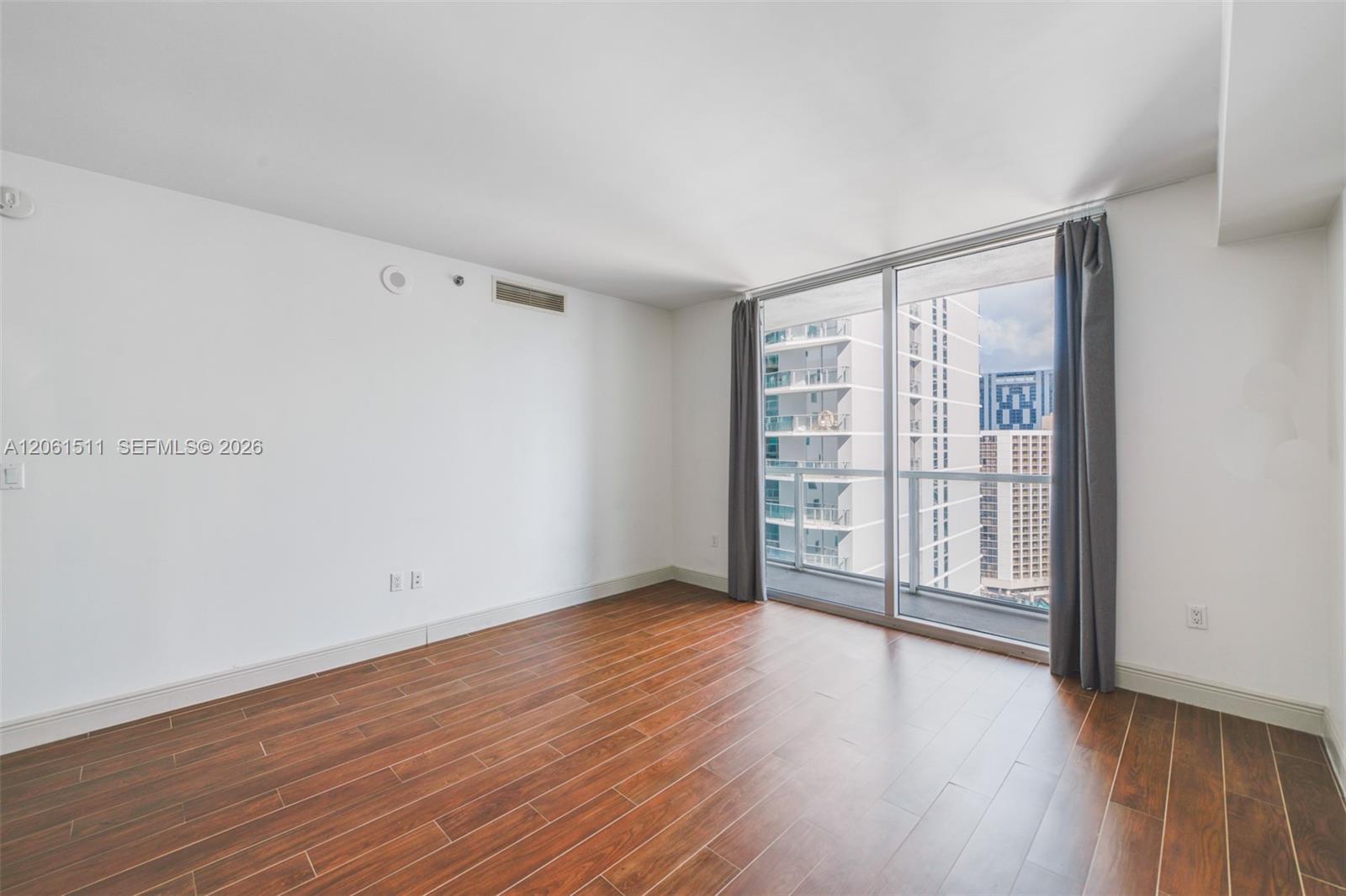 500 Brickell Avenue 2407 Property Photo 22