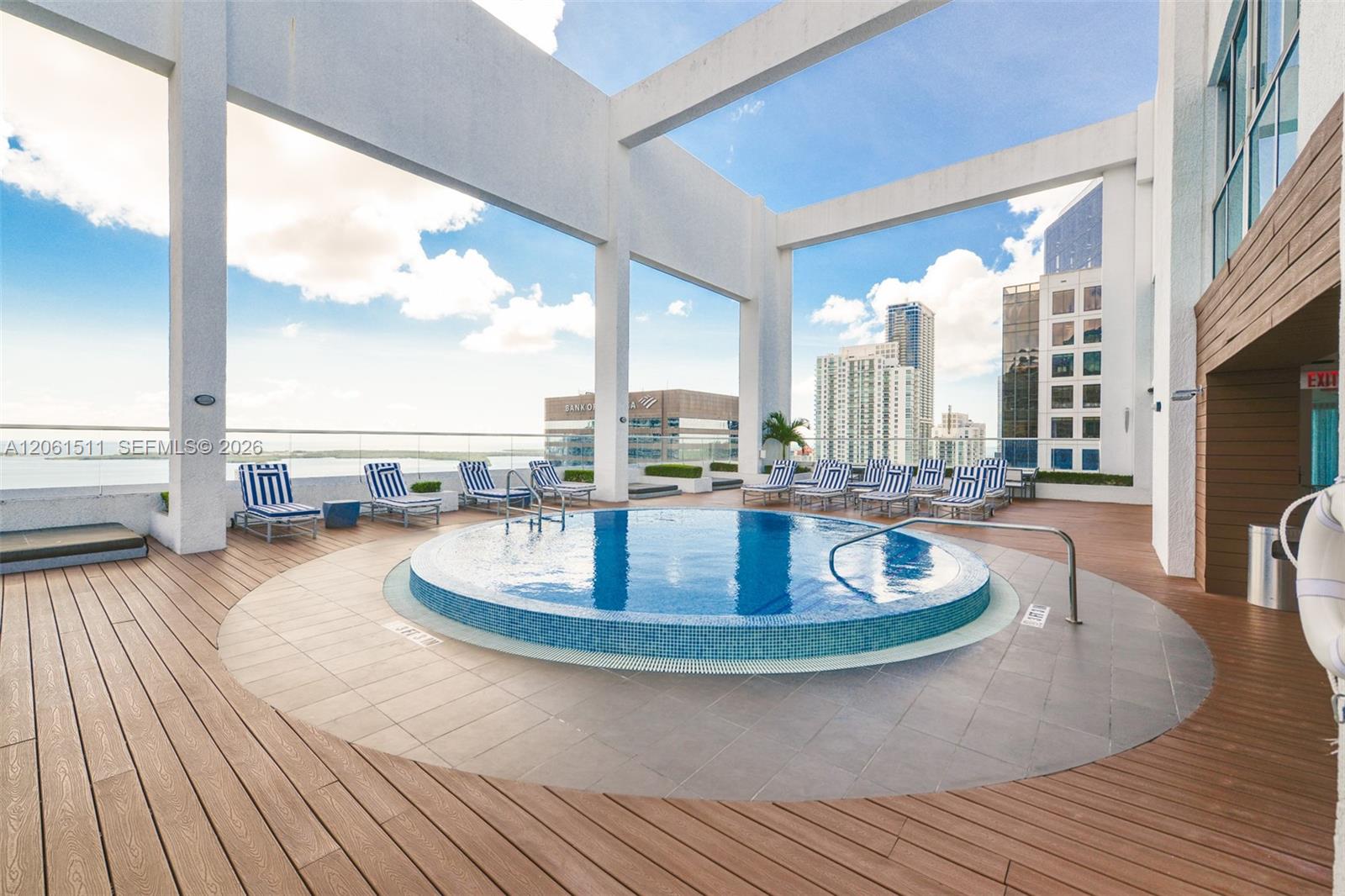 500 Brickell Avenue 2407 Property Photo 31