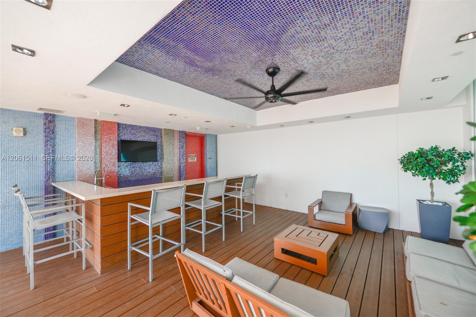 500 Brickell Avenue 2407 Property Photo 32
