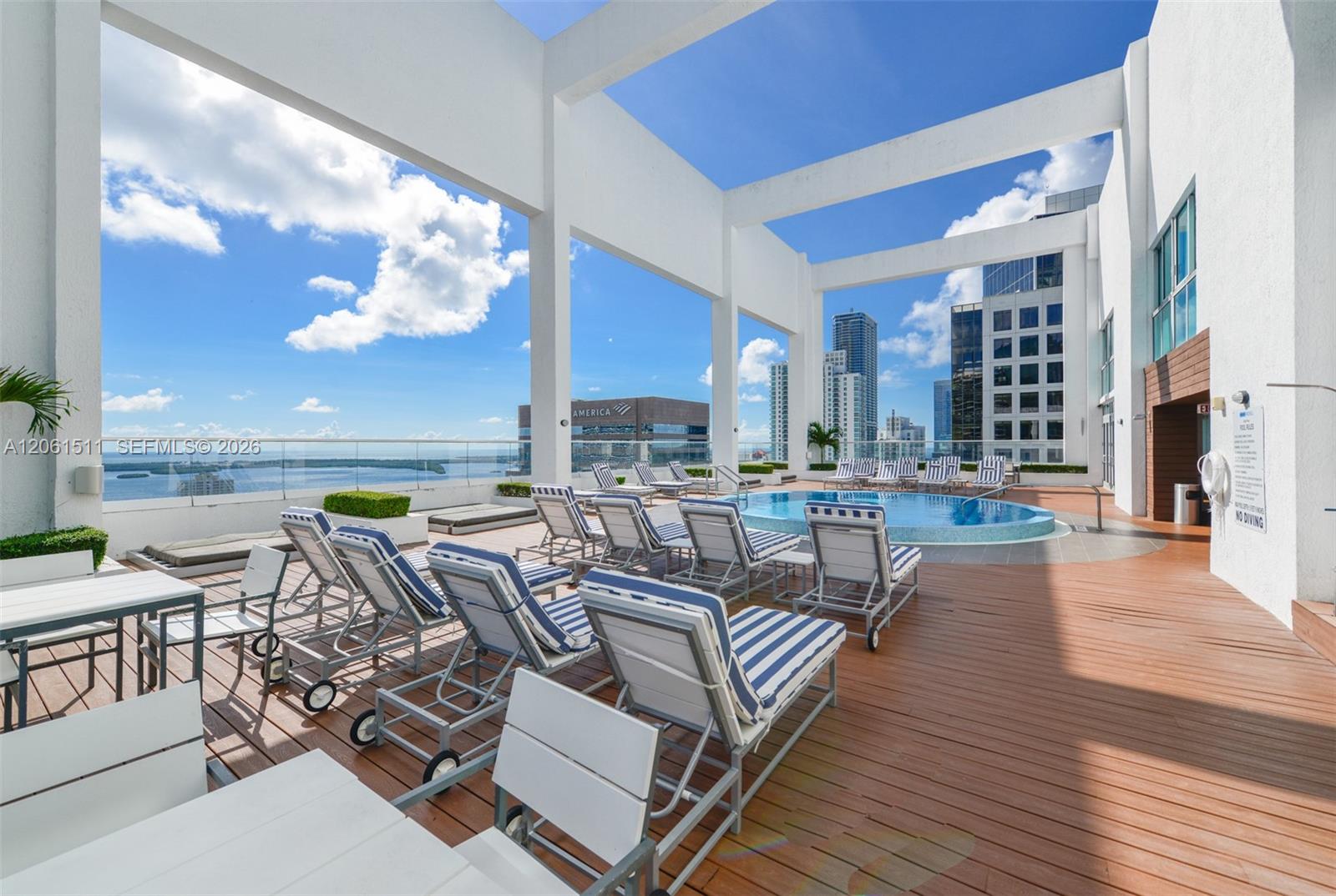 500 Brickell Avenue 2407 Property Photo 34