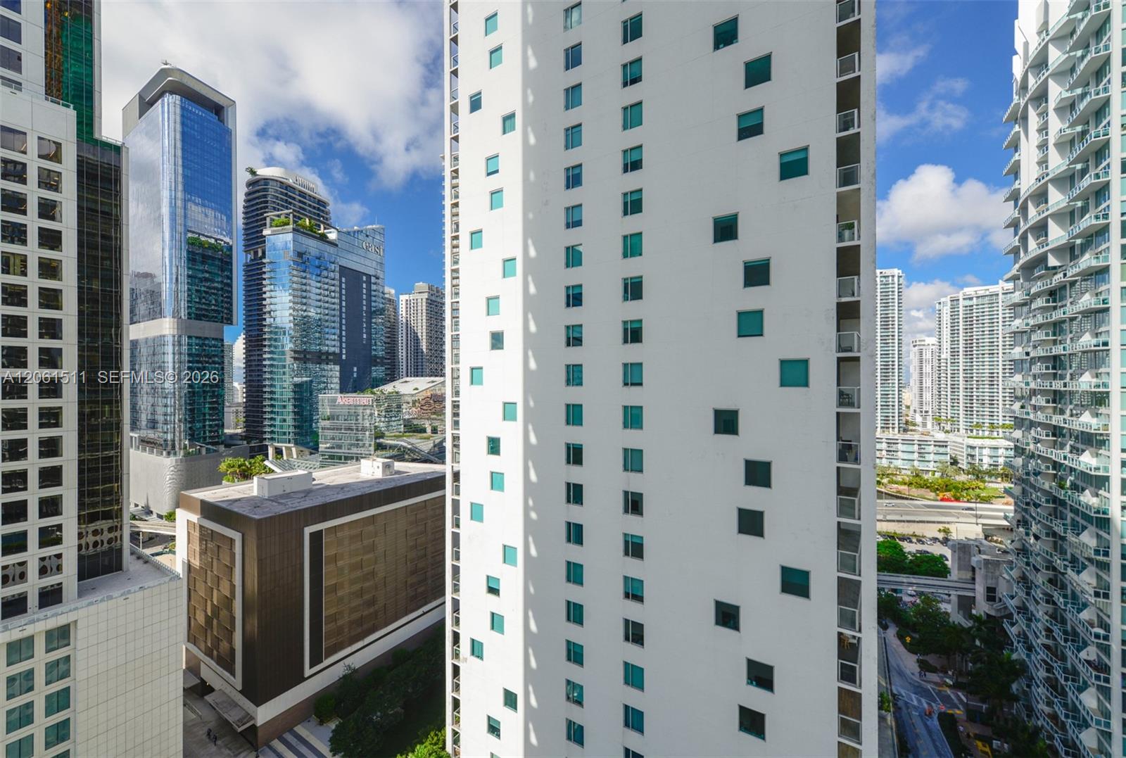 500 Brickell Avenue 2407 Property Photo 41