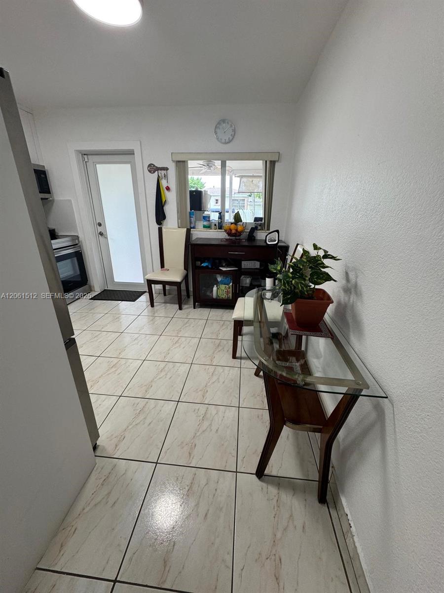 80 W 56th Street Property Photo 4