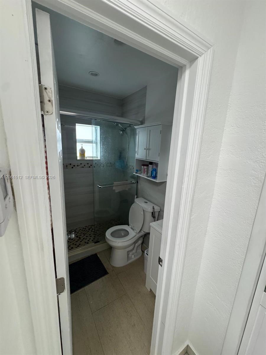 80 W 56th Street Property Photo 9