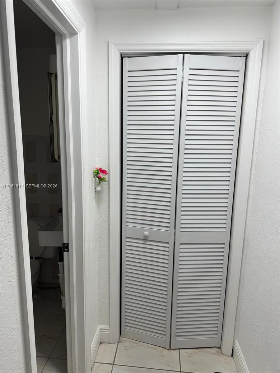 80 W 56th Street Property Photo 12